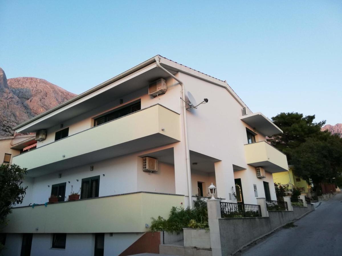 Apartments Sanja Baška Voda Exterior foto